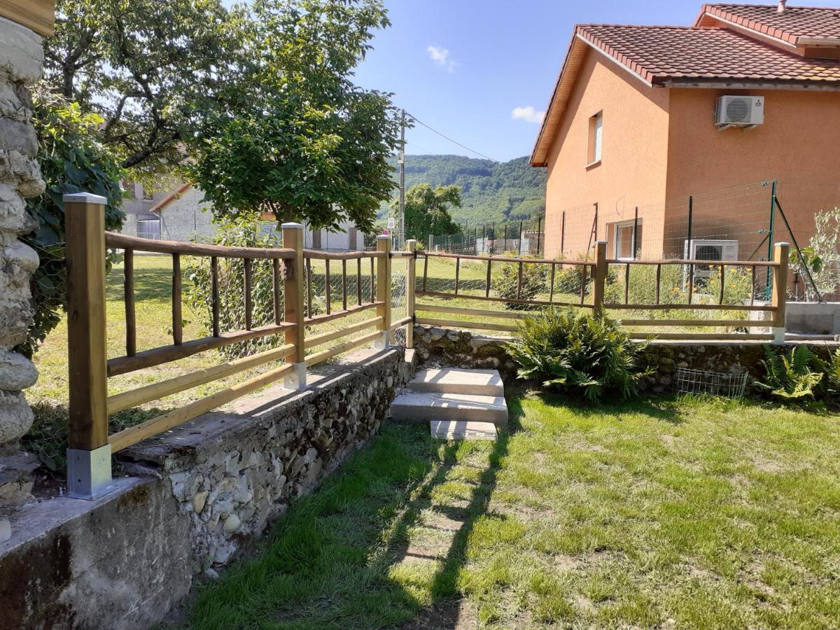 Les Copains D'Abord Villa Beaucroissant ภายนอก รูปภาพ
