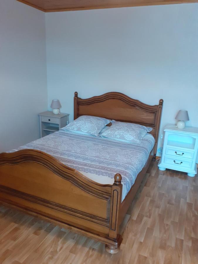 Les Copains D'Abord Villa Beaucroissant ภายนอก รูปภาพ