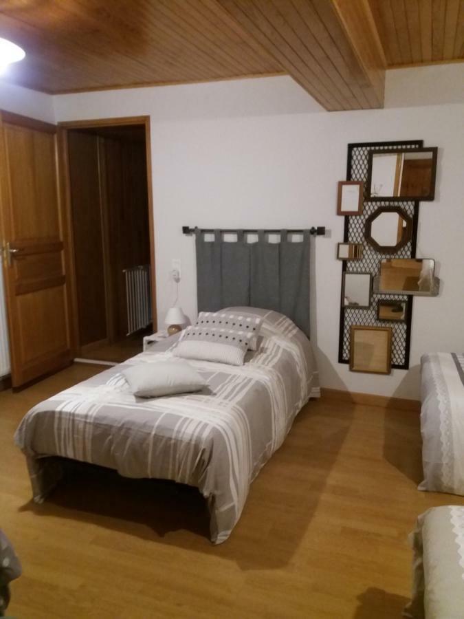 Les Copains D'Abord Villa Beaucroissant ภายนอก รูปภาพ