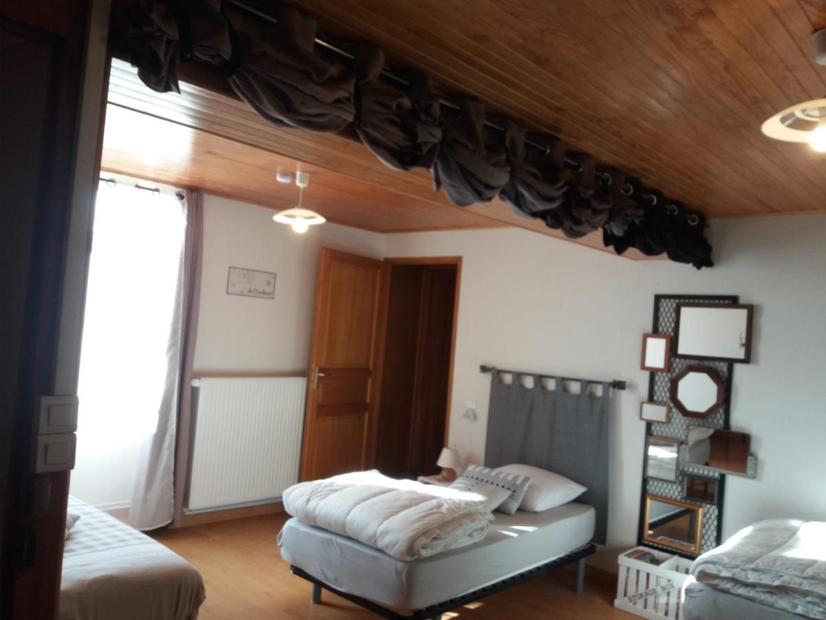 Les Copains D'Abord Villa Beaucroissant ภายนอก รูปภาพ